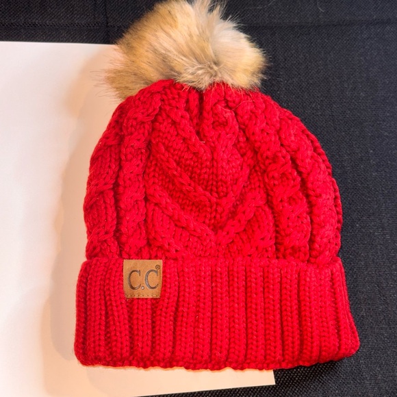 C.C Red Cable Knit Pom Beanie Hat With Faux Fur Pom One Size - Picture 8 of 9